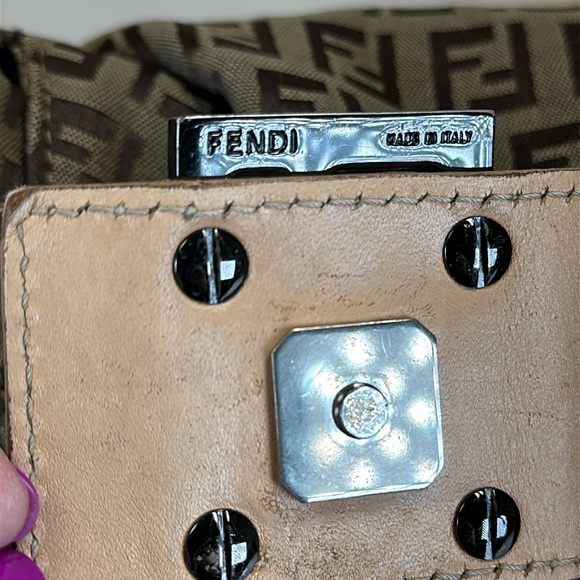 Fendi Zucca Mamma Baguette w/ Leather details - Picture 11 of 15